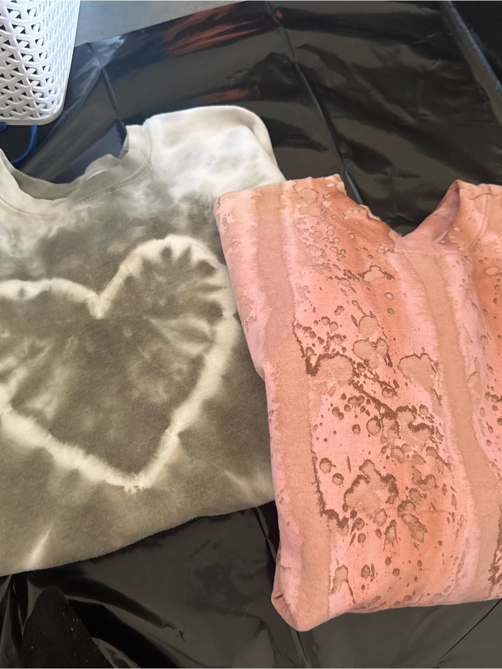 Kids Tie-Dye Heart Sweatshirt - Pink & Olive